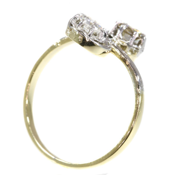 Vintage Fifties romantic engagement ring with white and champagne brilliant by Unbekannter Künstler