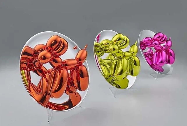 Balloon Dog orange by Jeff Koons