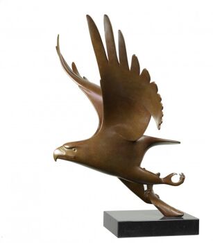 Roofvogel met vis no. 1 by Evert den Hartog