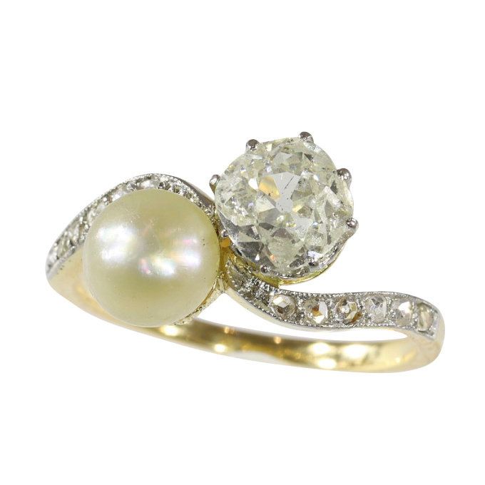 Historic Love: A Toi et Moi Ring from 1900 by Unbekannter Künstler