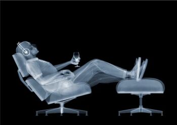 EAMS Chillin (5/25) by Nick Veasey