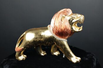 Golden Lion by Unbekannter Künstler
