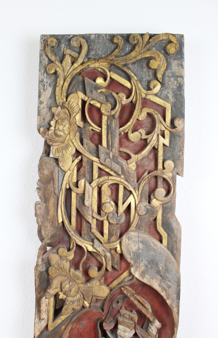 Two large Chinese carved wooden architectural wall panels, Qing dynasty, 19th century by Artista Desconocido