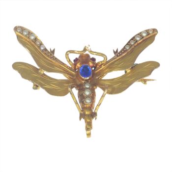 Vintage antique Victorian insect brooch with half seed pearls and a blue stone by Unbekannter Künstler