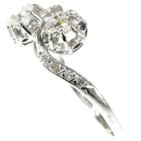 Vintage love ring so called toi et moi or cross over ring with diamonds by Artista Sconosciuto