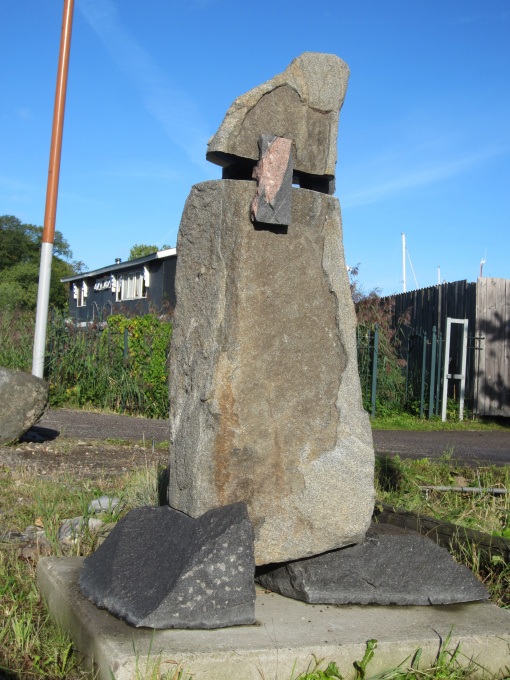 The cardinal granit by Ton Kalle
