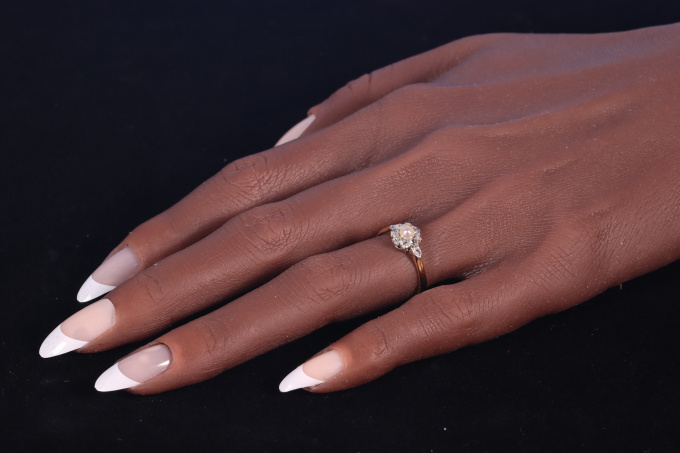 Vintage antique diamond and pearl engagement ring by Onbekende Kunstenaar