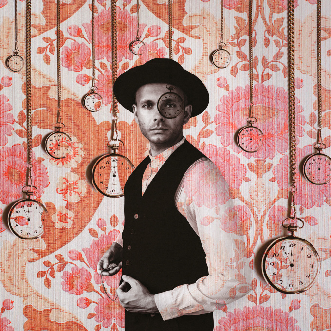 Time – New Moments by Michaela Kindle