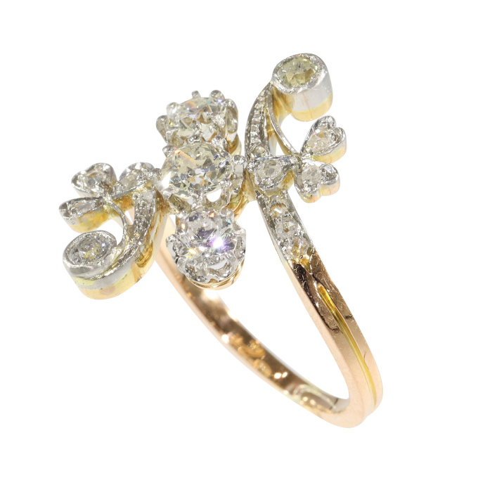 Era of Romance: The Vintage Belle Époque Diamond Ring by Artista Desconocido