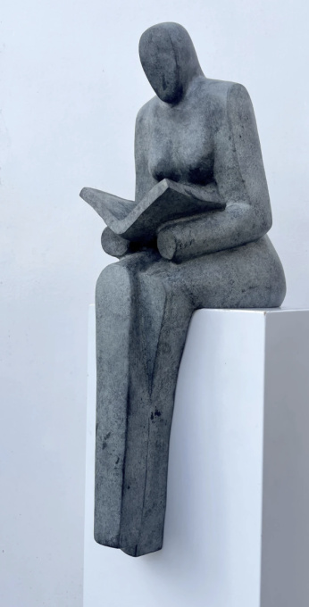 Zittende vrouw by Giuseppe Lamers