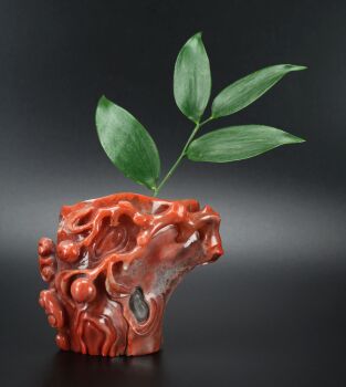 Chinese carnelian agate vase or brush washer, 18th/19th century, Qing dynasty by Artiste Inconnu