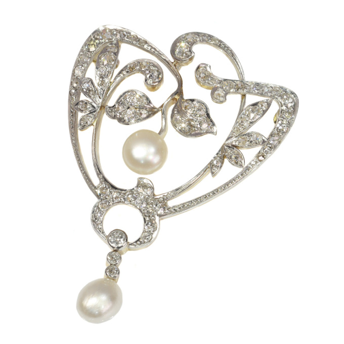 Antique stylish Art Nouveau diamond and pearl brooch by Unbekannter Künstler