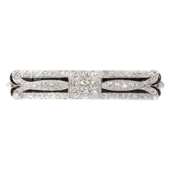 Diamond Loaded Strong Stylish Platinum Art Deco Brooch with over 7 crts diamonds by Artista Desconocido