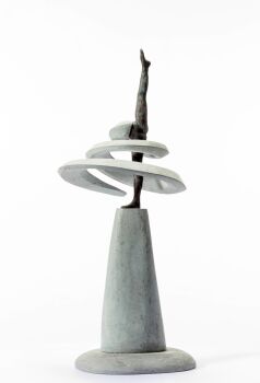 Pirouette III by Hans Rikken