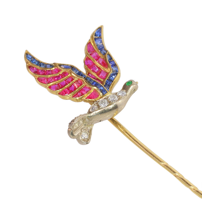 Art Deco-Inspired Vintage Tiepin Featuring a Flying Bird with Multicoloured Gemstones by Artiste Inconnu