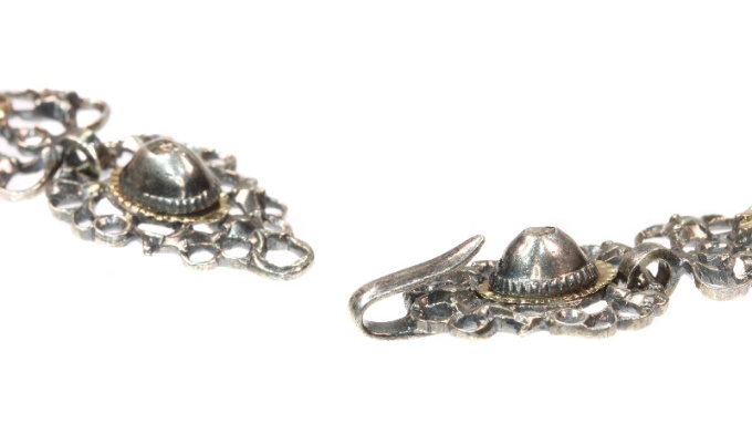 Antique Victorian diamond necklace by Artiste Inconnu