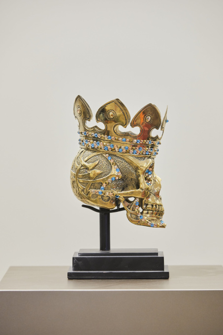 Crowned King by Angela Gomes