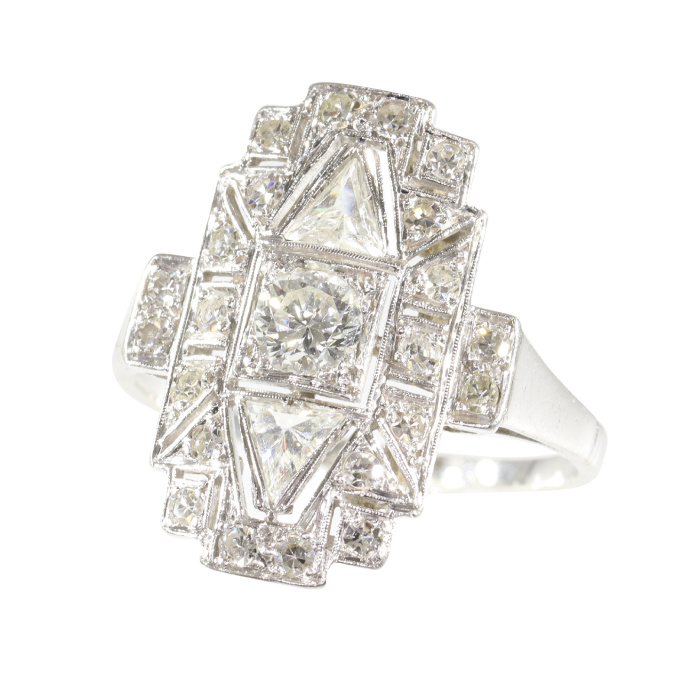 Vintage Allure: 1950's Art Deco Diamond Ring by Unbekannter Künstler