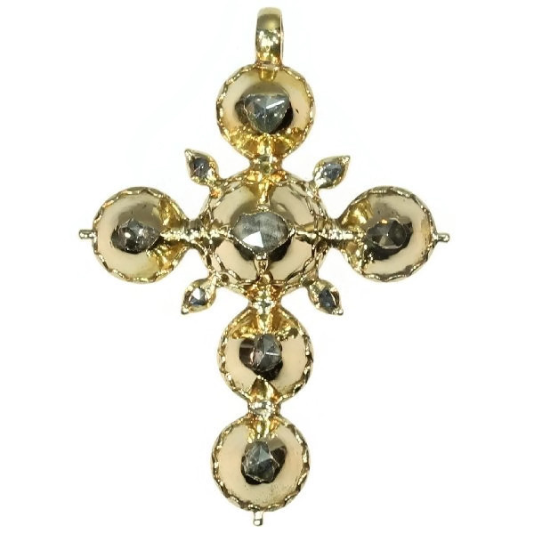 Pre Victorian antique gold cross with foil set rose cut diamonds by Artista Desconocido