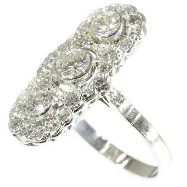 Art Deco engagement ring platinum and diamonds by Artiste Inconnu