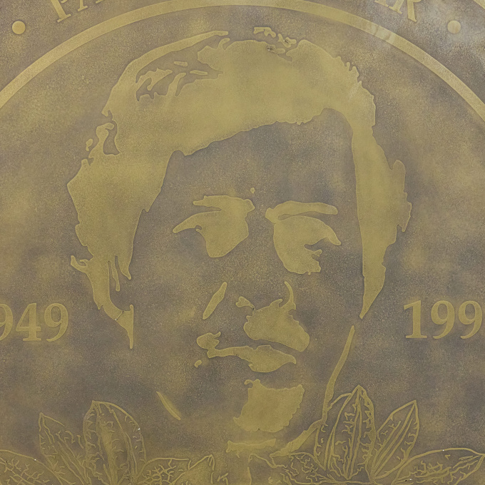 Escobar Coin by Jorn van Hoorn