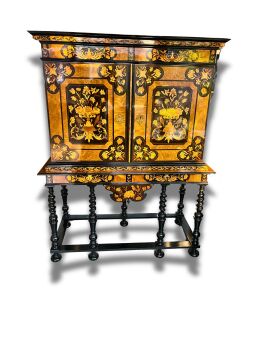 Marquitery cabinet in the style of Louis XIV by Unbekannter Künstler