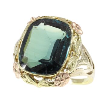 Vintage 14K gold ring with colour changing stone (alexandrite-like) by Unbekannter Künstler