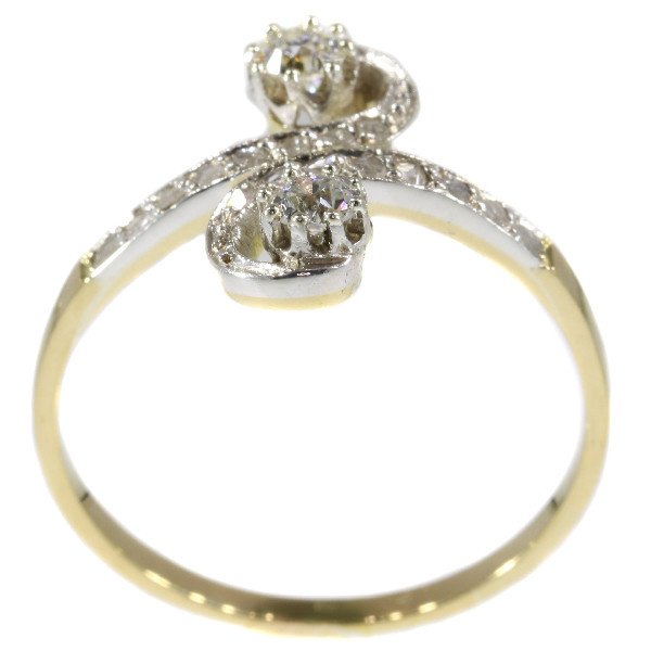 Antique diamond ring Belle Epoque toi et moi by Artista Sconosciuto