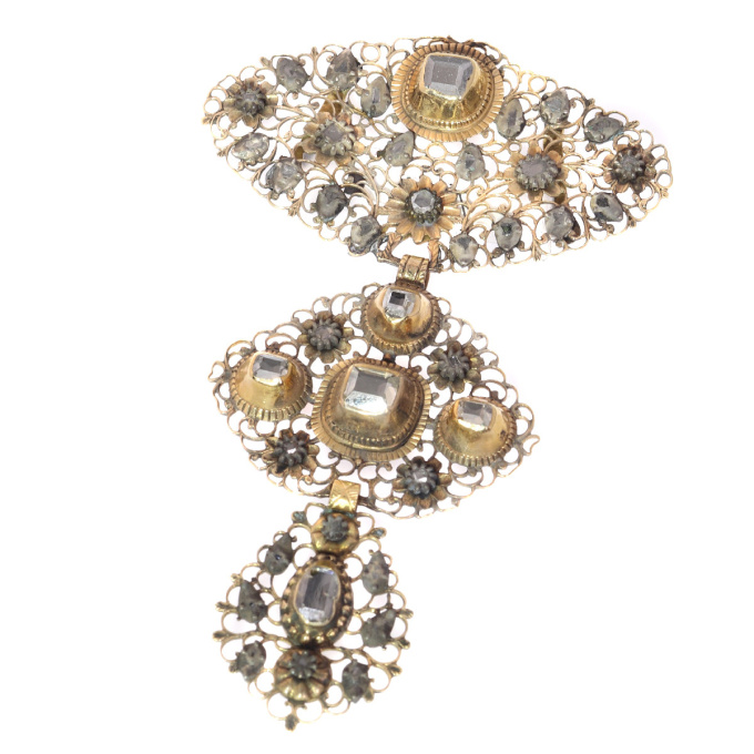 18th Century filigree gold cross pendant table cut diamonds called A la Jeanette by Artista Desconhecido