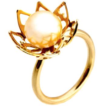 Lotus Ring by Eva Theuerzeit