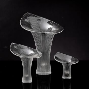 A complete set of line cut crystal Art-object ‘Kantarelli’ (Chantarel), model 3280 – Iittala Finland by Tapio Wirkkala