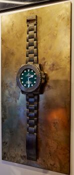 Zinq Watch by Artiste Inconnu