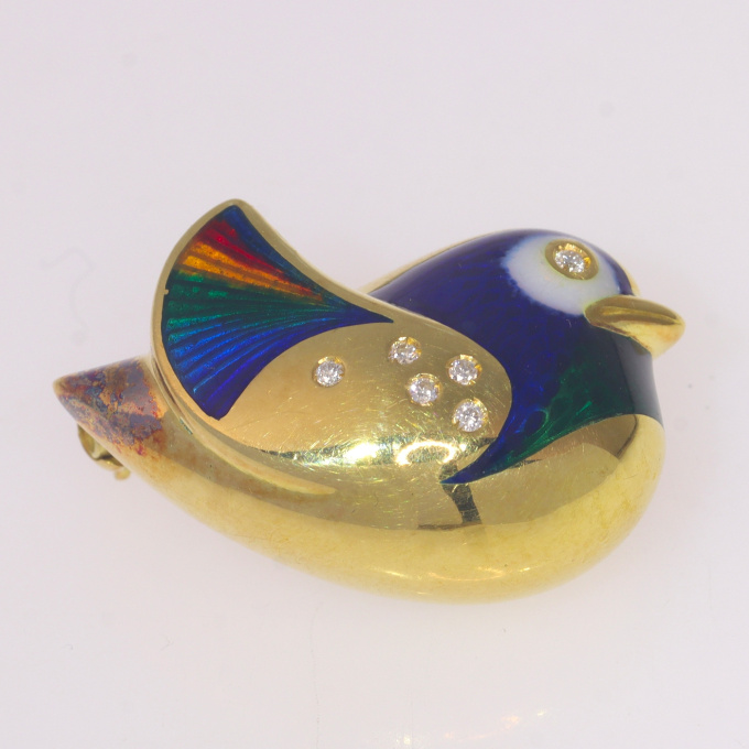Vintage gold enameled bird brooch set with brilliant cut diamonds by Artiste Inconnu