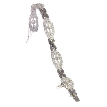Vintage Fifties Art Deco diamond bracelet with 4.65 crt total diamond weight by Artiste Inconnu