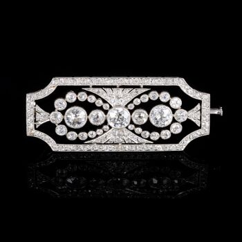 Early Art Deco brooch by Unknown artist