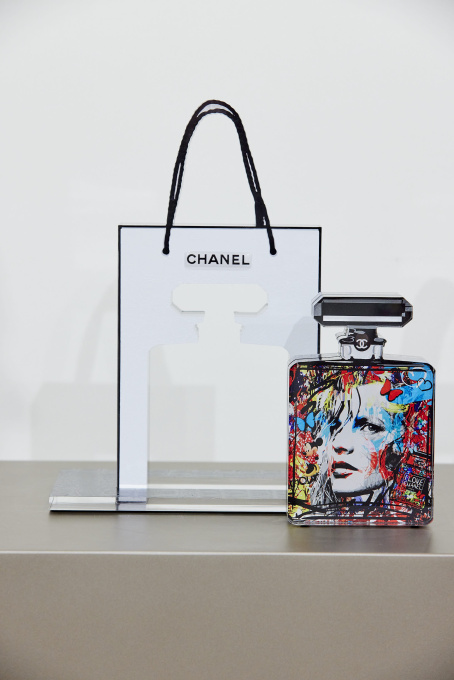 Bottle in the bag amour Minnie by Fred Meurice
