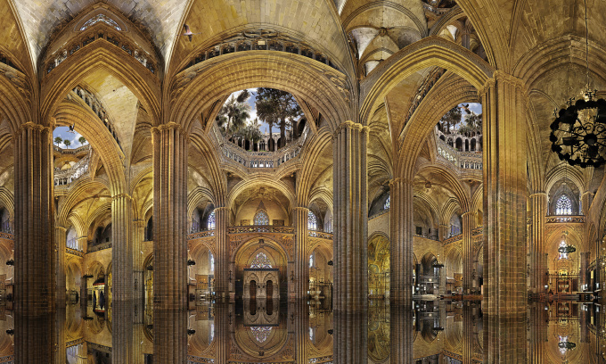 Gótico Eden - Limited edition of 8 by Jean-François Rauzier