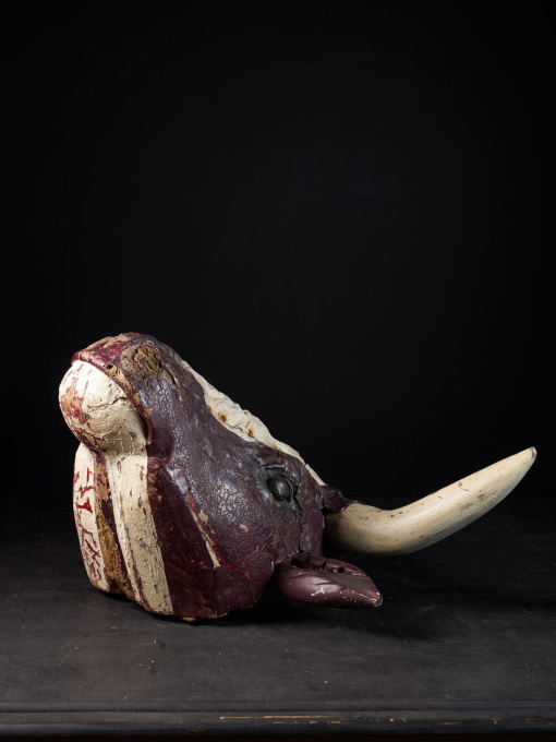 19 th C Butcher's Exterior Shop Sign of a wooden Steer Head covered with polychromed weathered lead by Unbekannter Künstler