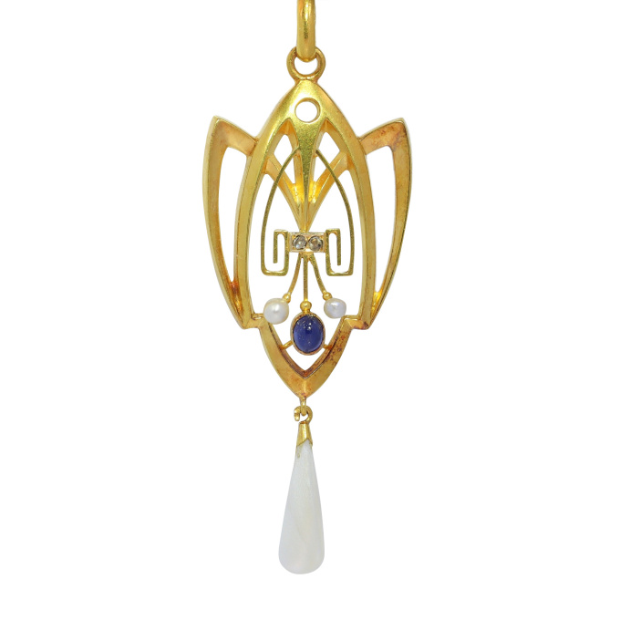 Romantic Whiplash: Art Nouveau Pendant with Diamonds, Sapphire, and Rare Pearl by Artista Desconocido