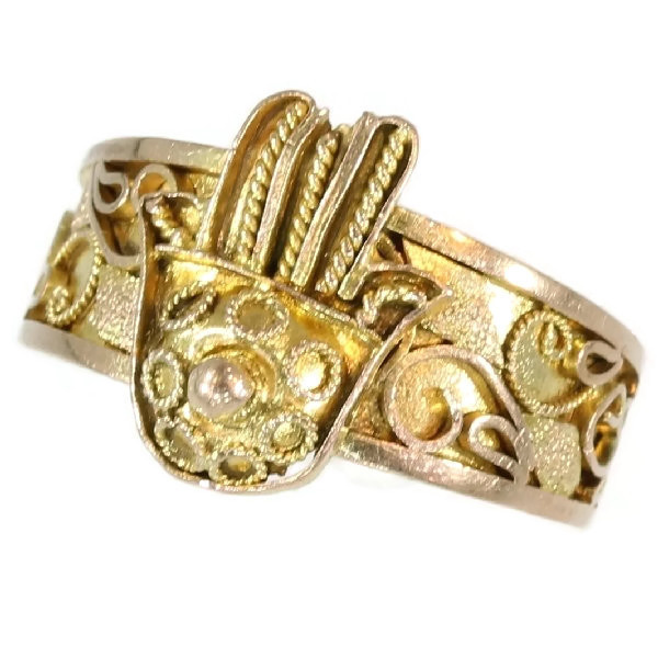 Antique ring from empire era gold filigree hand of fatima by Artista Desconhecido