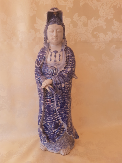 Japanese porcelain Guan Yin. Taisho period (1912-1926) by Onbekende Kunstenaar
