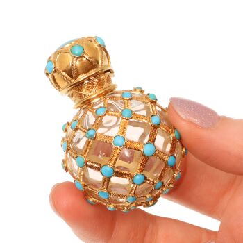 Victorian French gold perfume bottle with turquoise lattice, circa 1860 by Unbekannter Künstler