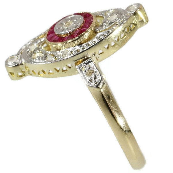 Charming Belle Epoque Art Deco ring with diamonds and rubies by Unknown artist
