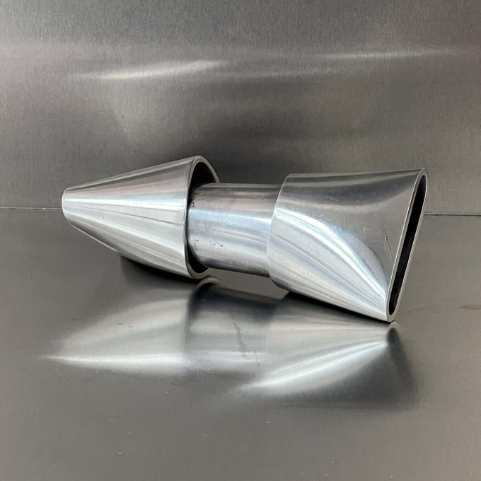 Kussenobject by Françoise Van den Bosch