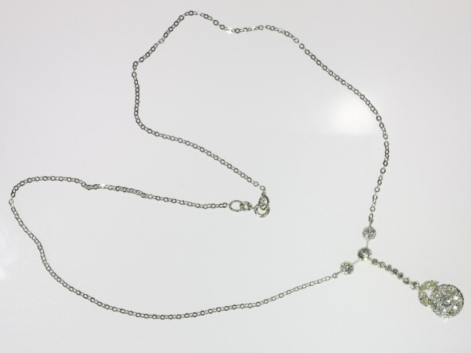 French Art Deco diamond pendant by Artiste Inconnu