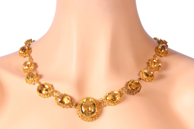 Historic 1820 Citrine and Gold Necklace, Filigree and Granulation, Very Fine Condition by Artista Desconhecido