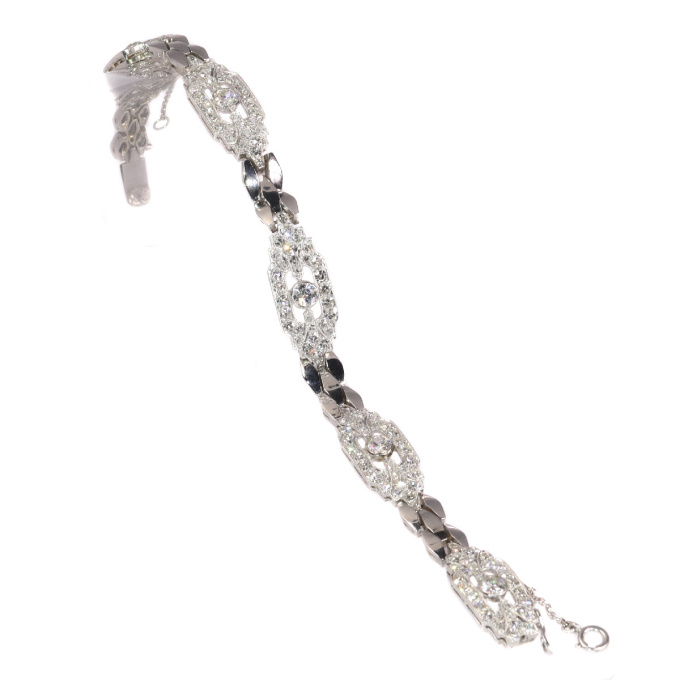Vintage Fifties Art Deco diamond bracelet with 4.65 crt total diamond weight by Artiste Inconnu