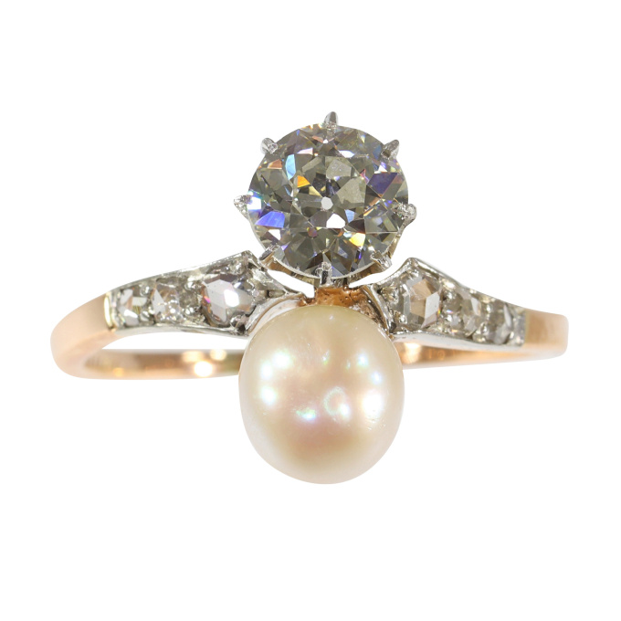 Vintage antique diamond and pearl engagement ring made around 1895 by Onbekende Kunstenaar