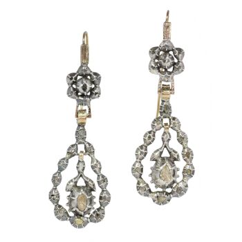 Elegant Long Hanging Victorian Earrings with Rose Cut Diamonds by Artista Sconosciuto