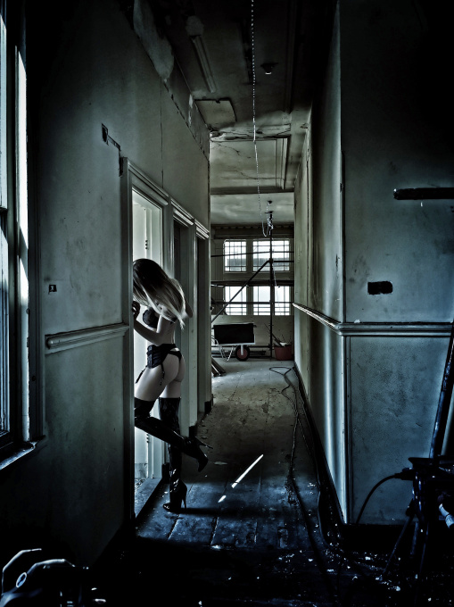 Follow the Light by Seulement Femmes Annemarie Voûte